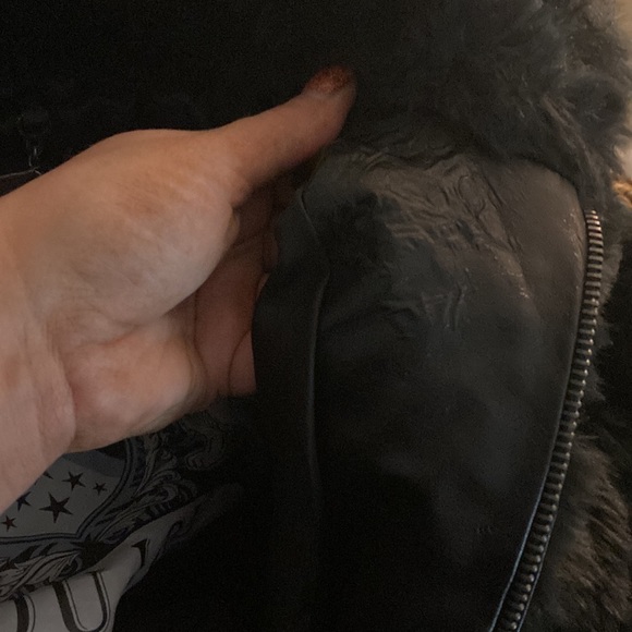 SALE🔥Black faux fur cropped jacket - Picture 5 of 5